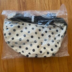 BAGGU Medium Crescent